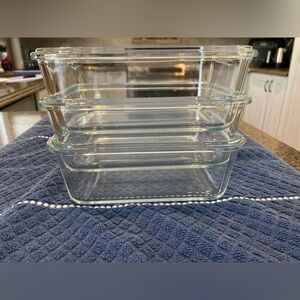Set of 3 Glasslock brand glass food storage containers/As new